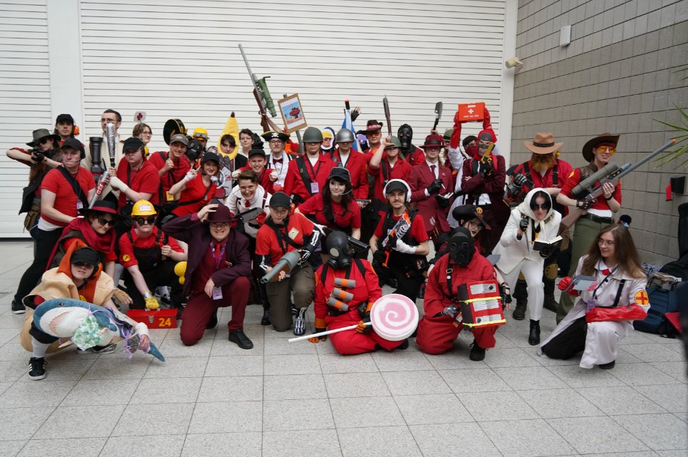 Valve Convention Cosplayers