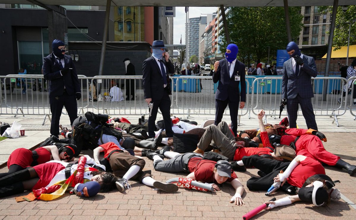 Valve Convention Cosplayers