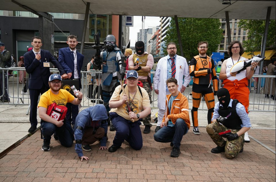 Valve Convention Cosplayers