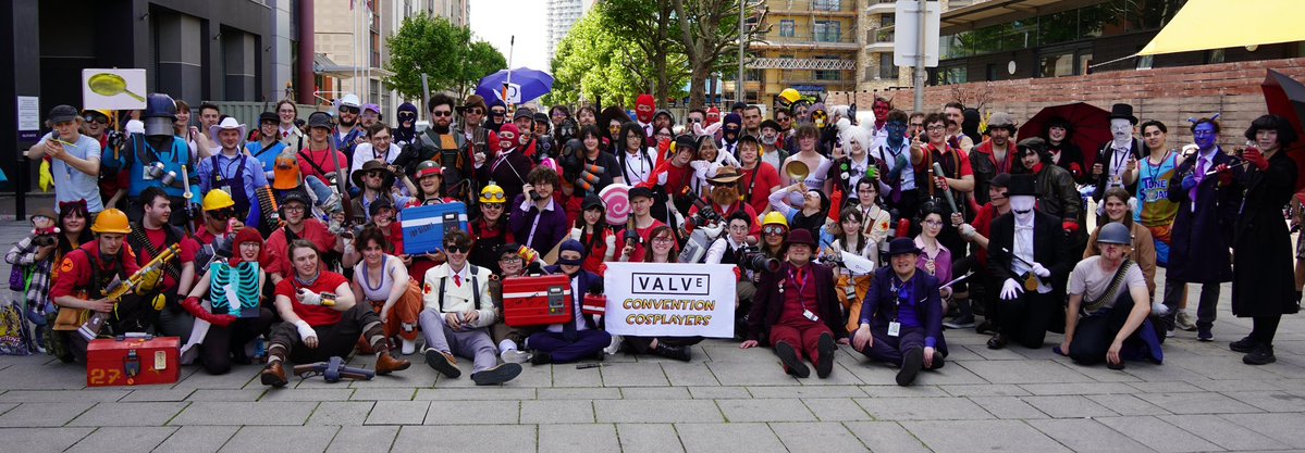 Valve Convention Cosplayers