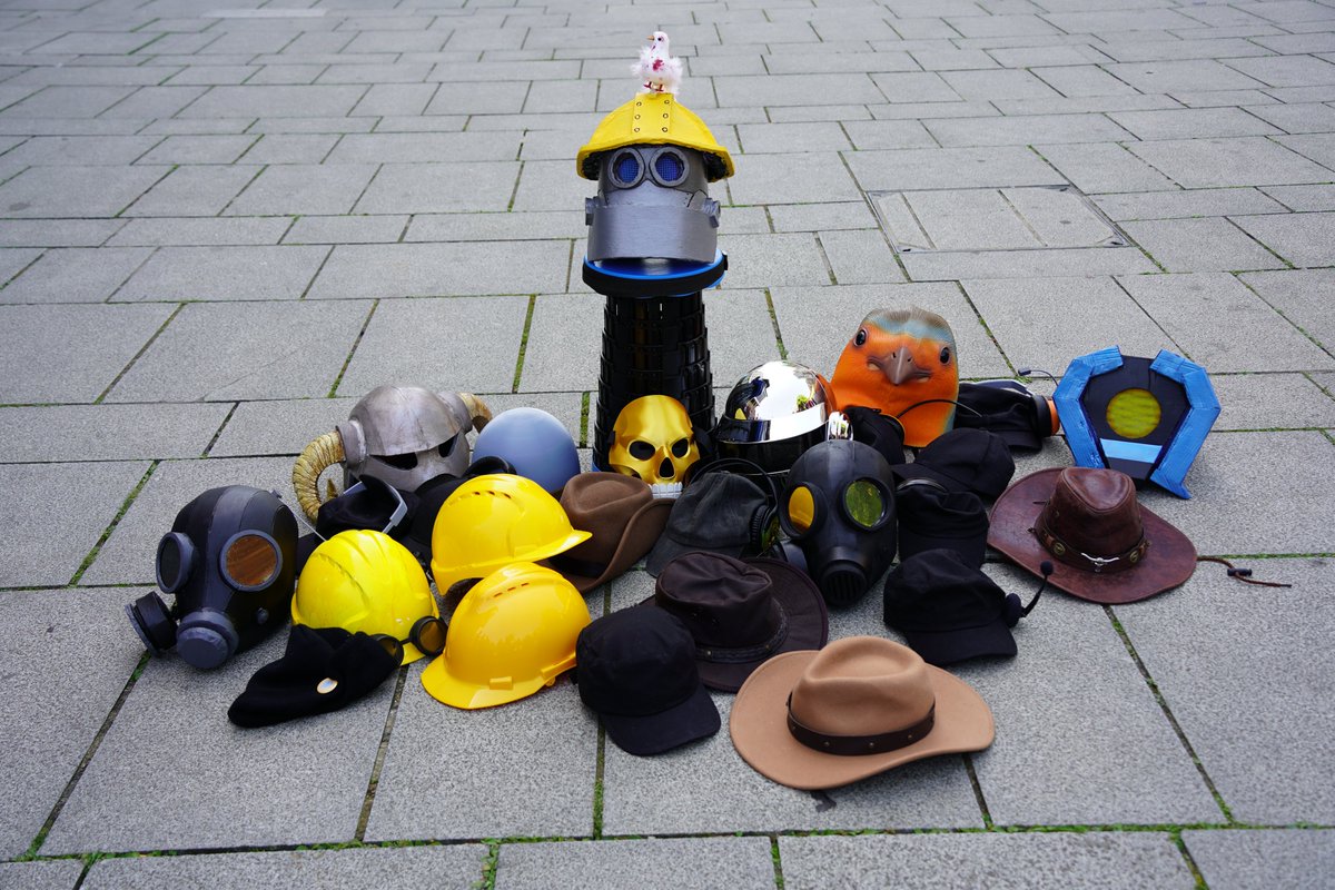 Valve Convention Cosplayers